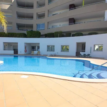 アパート Luamar ラゴス