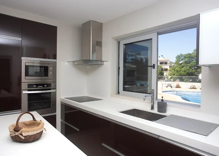 アパート Luamar ラゴス